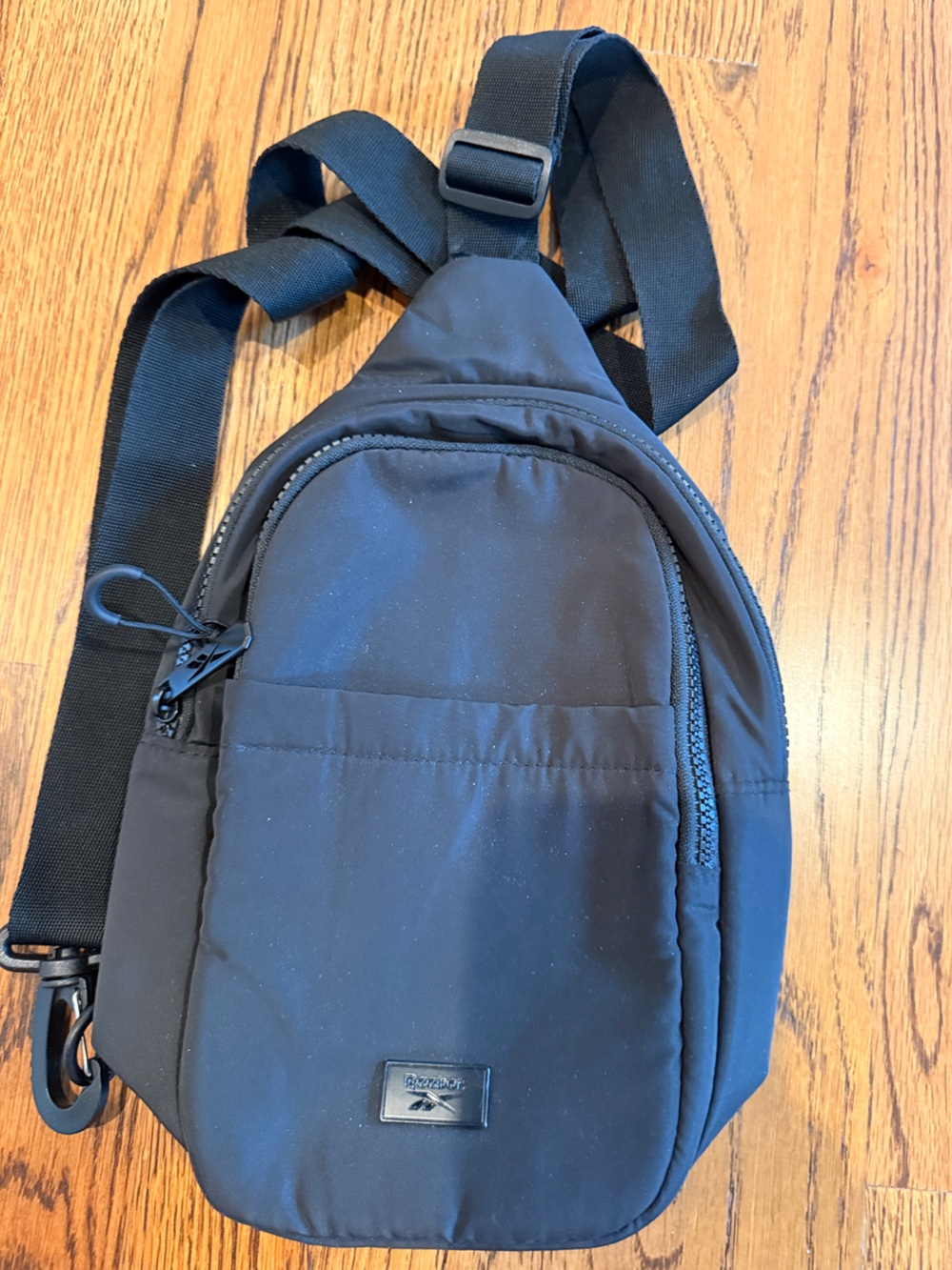 Black unisex Reebok Crossbody nylon Sling Bag NWOT